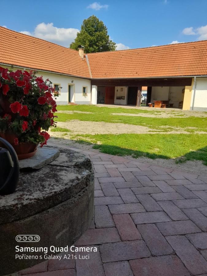 Kojan Apartman Jílovice Kültér fotó