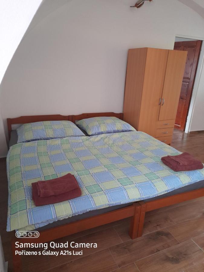 Kojan Apartman Jílovice Kültér fotó